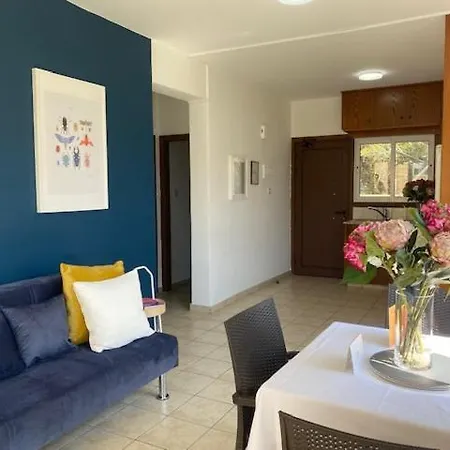 Pebble Apartment Oroklini