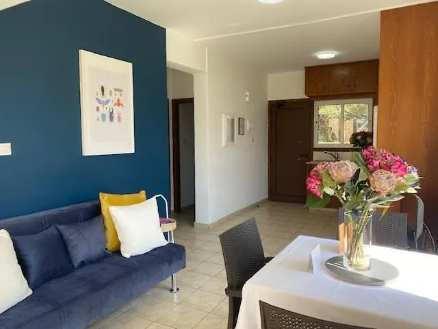 Pebble Apartment Oroklini